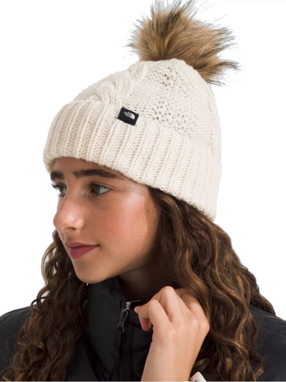 The North Face Cream cable Knit Pom Beanie with Faux-Fur Pom nwt winter snow